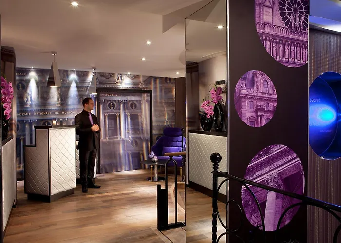 Secret De - & (adults Only) Paris