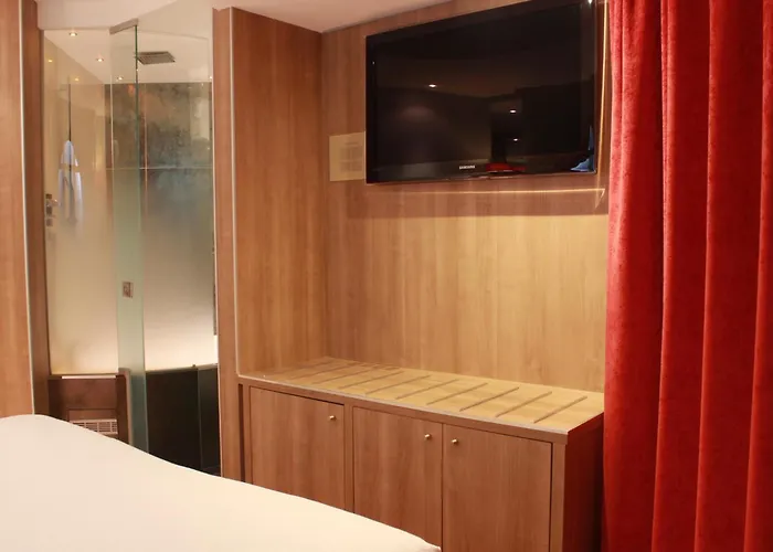 Secret De - & (adults Only) 4* Paryż