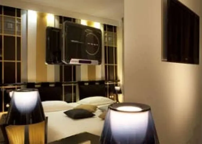 Secret De - & (adults Only) 4*